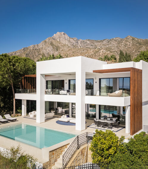 Villa George - Contemporary Villa with Sea Views in Sierra Blanca, Marbella