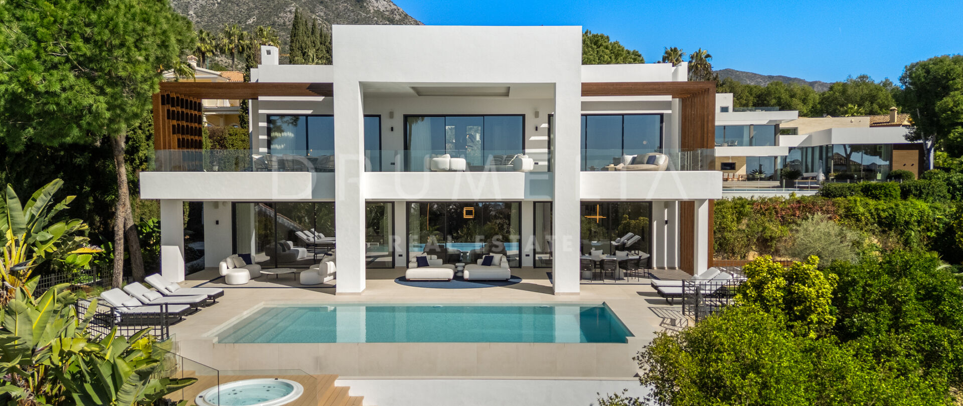 Villa George - Contemporary Villa with Sea Views in Sierra Blanca, Marbella