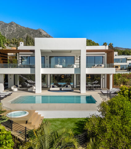 Villa George - Nowoczesna willa z widokiem na morze w Sierra Blanca, Marbella