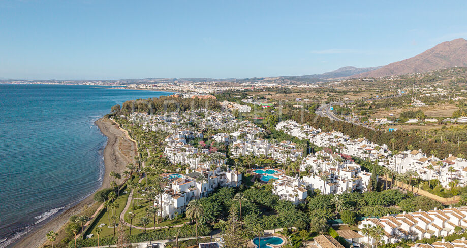 Førstelinje strandleilighet i første etasje i Alcazaba Beach, Estepona