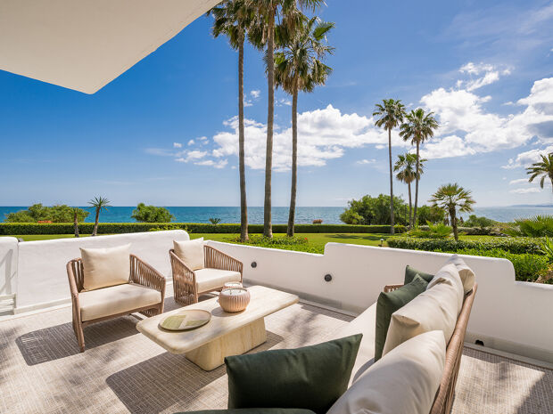 Appartement en rez-de-chaussée en première ligne de plage à Alcazaba Beach Estepona