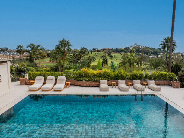 Casa Noora - Villa Renovada Elegante en Altos del Paraíso, Benahavís