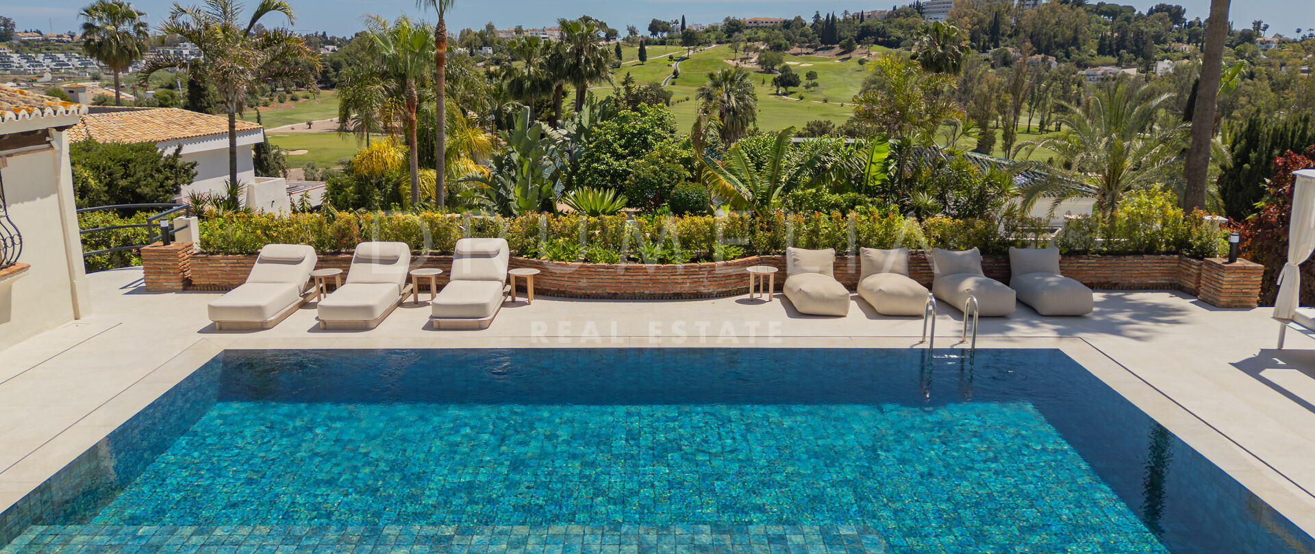 Casa Noora - Elegancka Odnowiona Willa w Altos del Paraíso, Benahavís