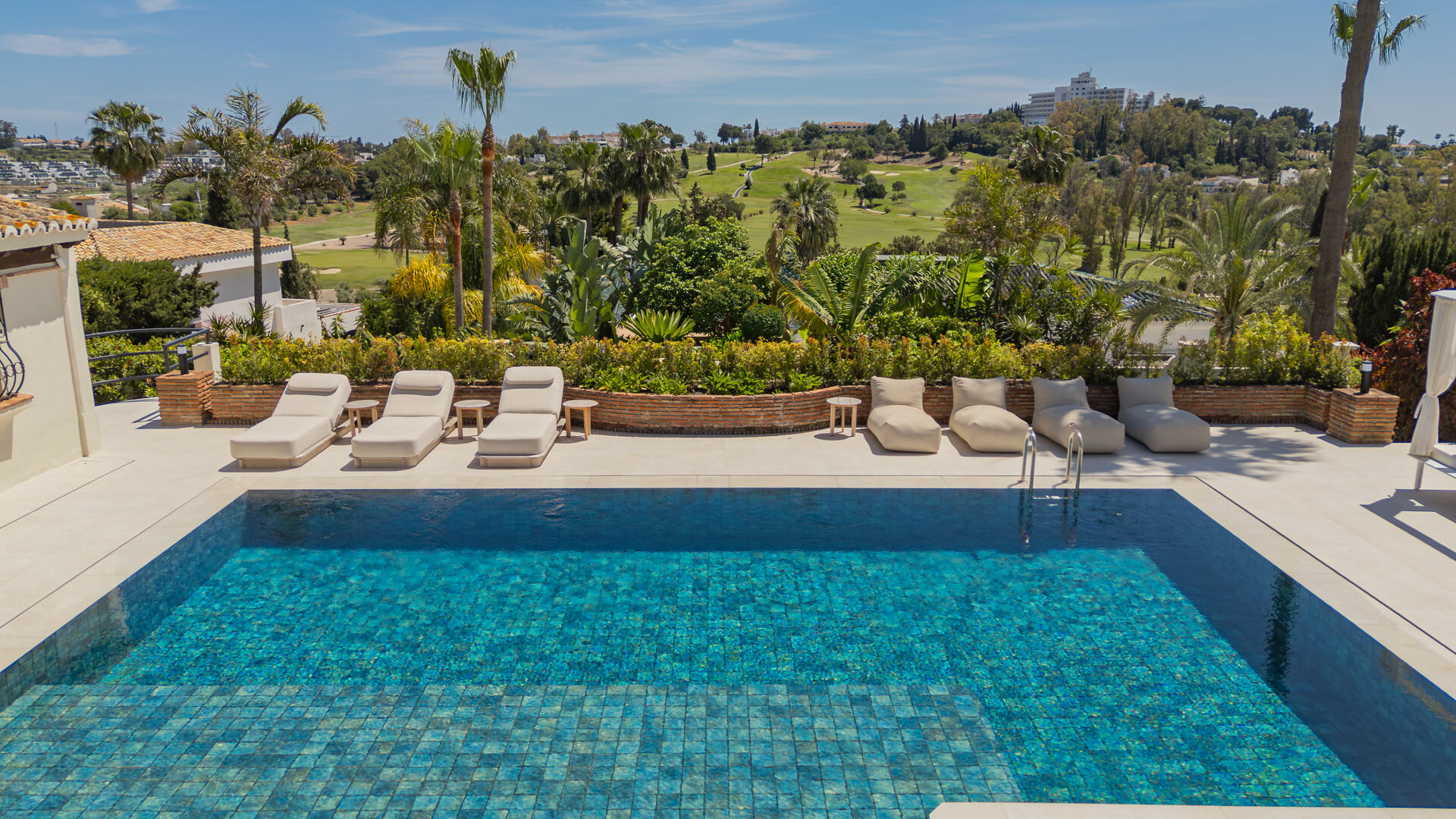 Casa Noora - Elegant Renovated Villa in Altos del Paraíso, Benahavís