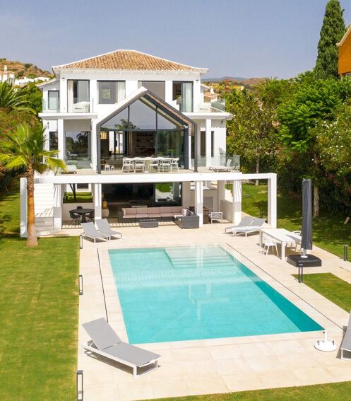 La Madrugada - Stylish Modern Luxury House, Front Line Los Naranjos Golf, Nueva Andalucía