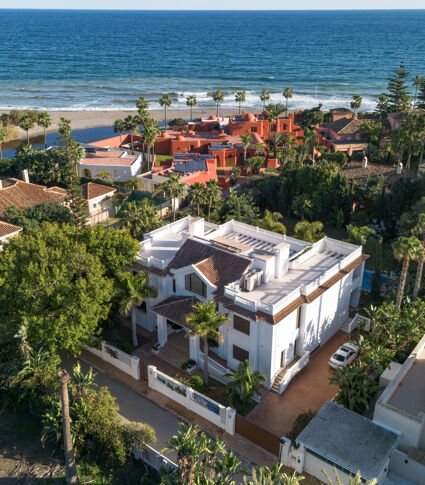 Luxe Strandvilla in Casasola, Estepona Oost