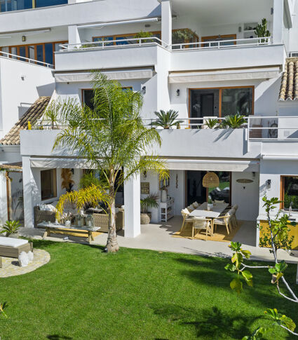 Renovated Townhouse in Alcores del Golf, Nueva Andalucía