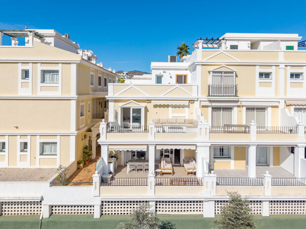 Dom w Zabudowie Bliźniaczej z Panoramicznym Widokiem na Morze w Aloha Gardens, Nueva Andalucía