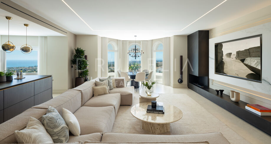 Duplex Penthouse with Sea Views Marbella Golden Mile