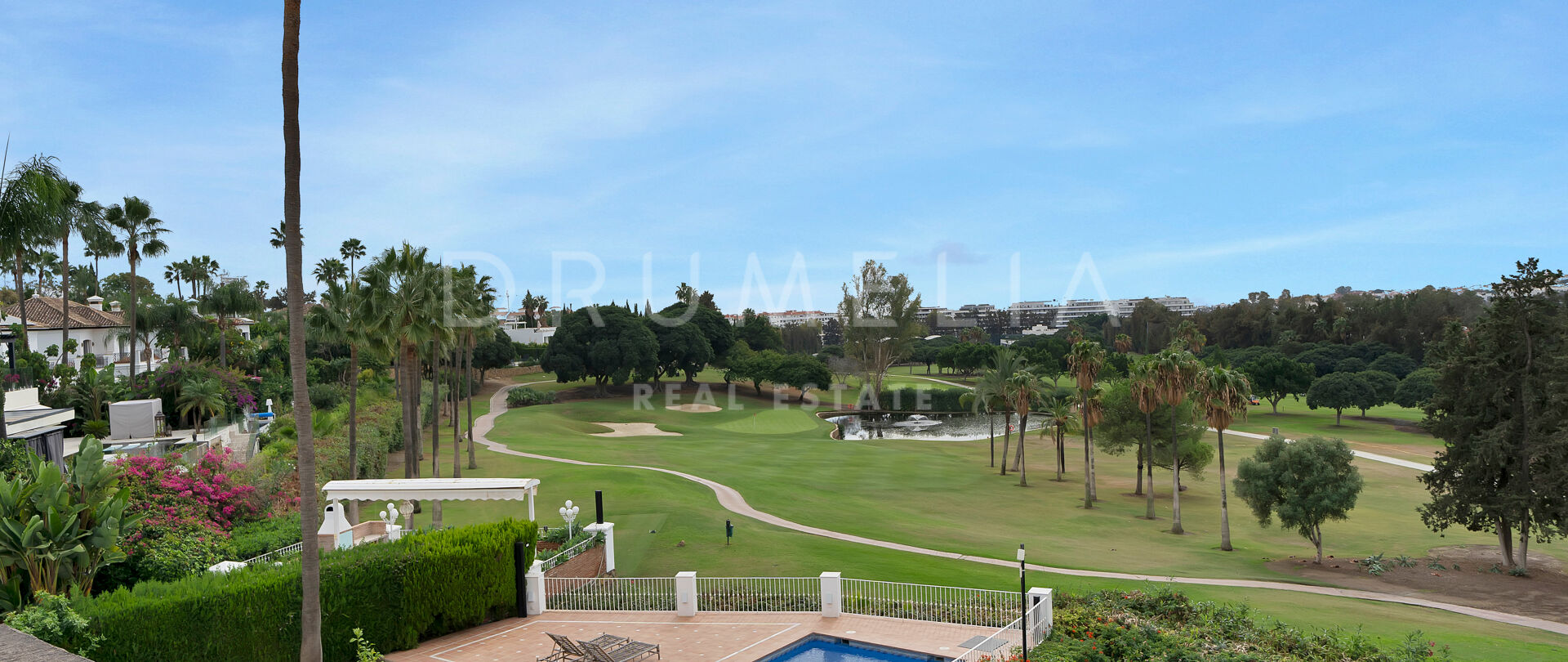 Renovated Golf-Front Apartment in Alcores del Golf, Nueva Andalucía
