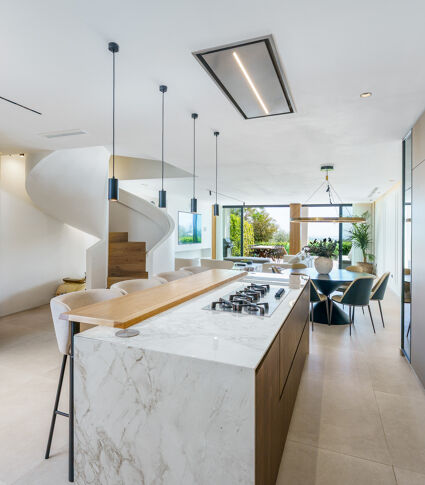 Elegante Gerenoveerde Stadswoning in La Quinta, Benahavís