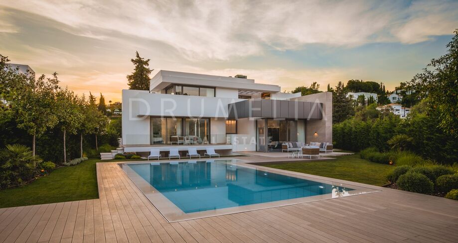 Nowoczesna willa w stylu współczesnym w El Paraíso