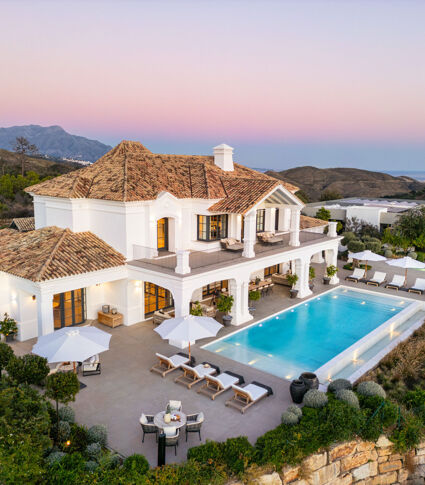 Hedendaagse Villa met Uitzicht op Zee in Marbella Club Golf Resort