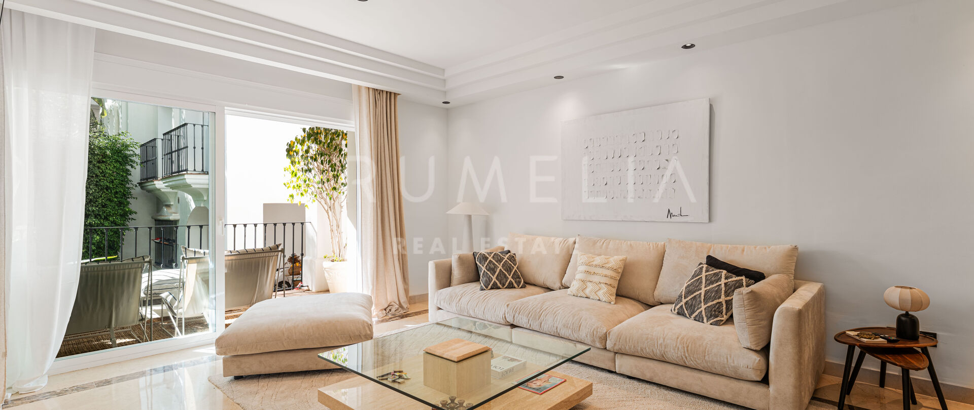 Роскошная Реновированная Квартира в Сьерра-Бланка