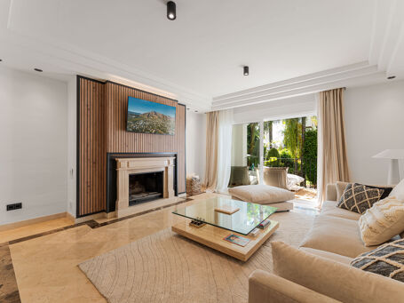 Luxury Renovated Apartment in Sierra Blanca