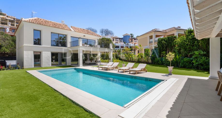 Private villa in an exclusive community in Los Arqueros, Benahavís
