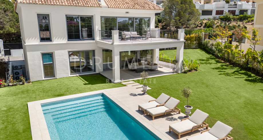 Villa privada en comunidad exclusiva en Los Arqueros, Benahavís