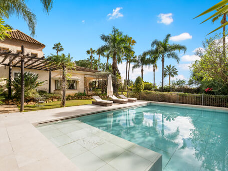 Klassische Luxusvilla an der Goldenen Meile, Nagüeles