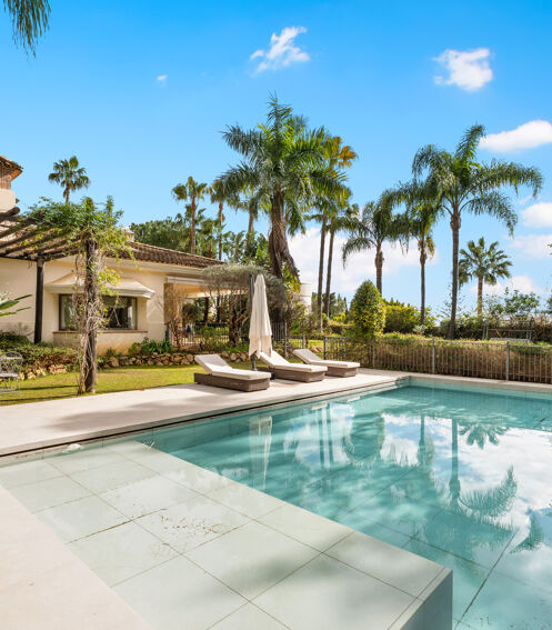 Villa till salu i Rocio de Nagüeles, Marbella Golden Mile