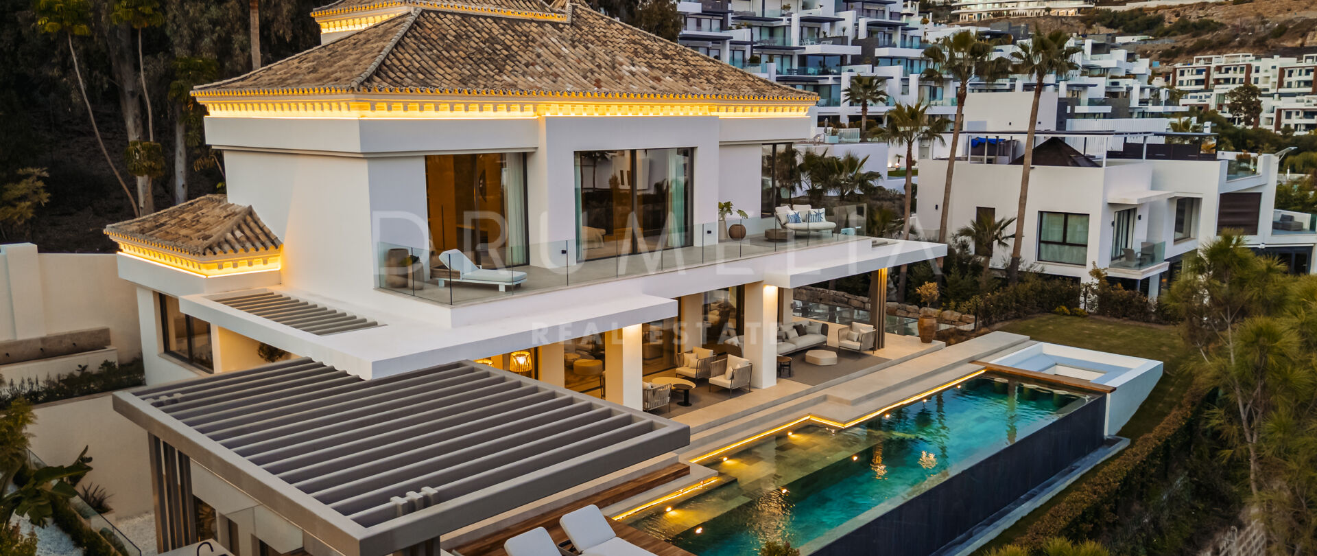 Modern villa med havs- och golfutsikt – La Quinta