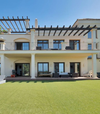 Contemporary Villa with Panoramic Views in Monte Mayor, Benahavís