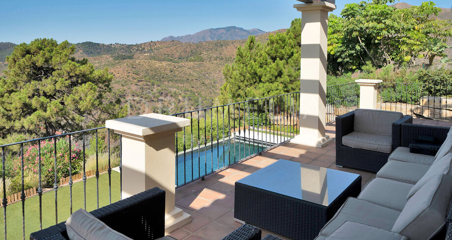 Contemporary Villa with Panoramic Views in Monte Mayor, Benahavís