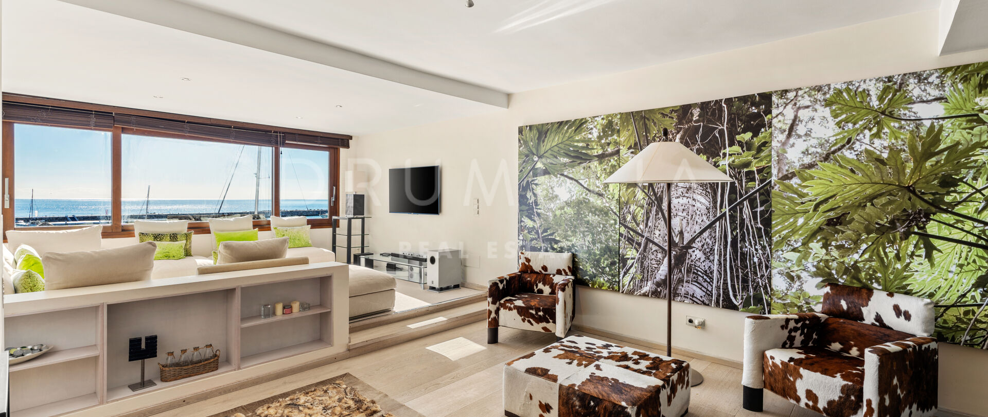 Apartament w Puerto Banús z Widokiem na Morze i Panoramą Mariny