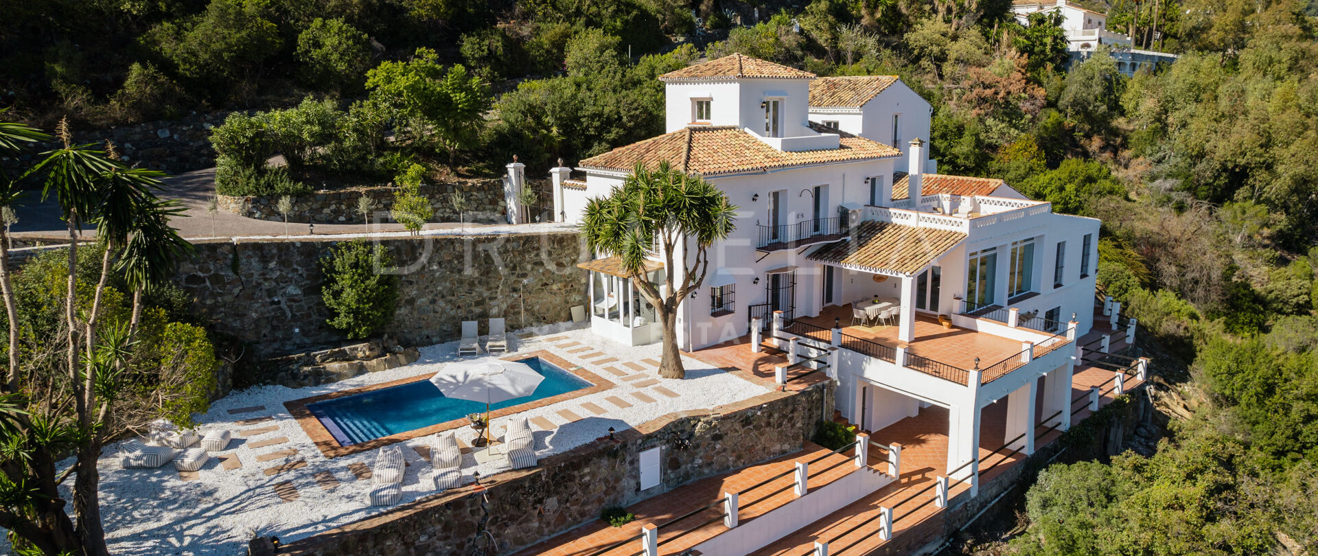 Elegant Andalusian Villa with Sea Views in El Madroñal, Benahavis