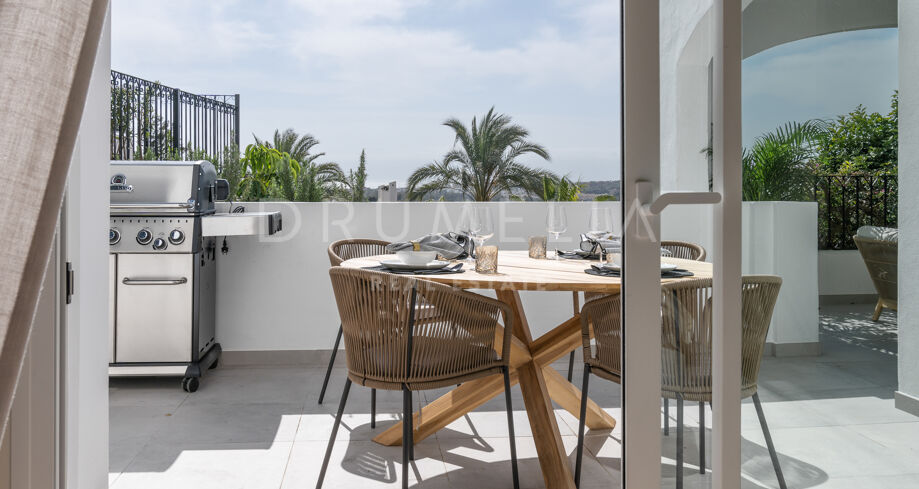 Beautiful, newly renovated modern townhouse in Club Sierra, Golden Mile of Marbella