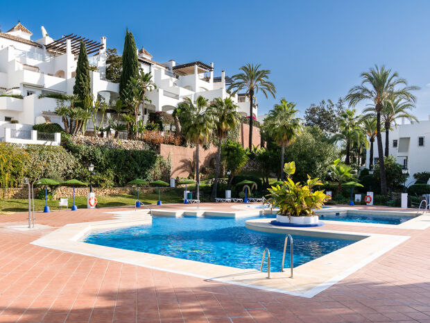 Magnifique maison de ville moderne récemment rénovée dans le Club Sierra, Golden Mile de Marbella