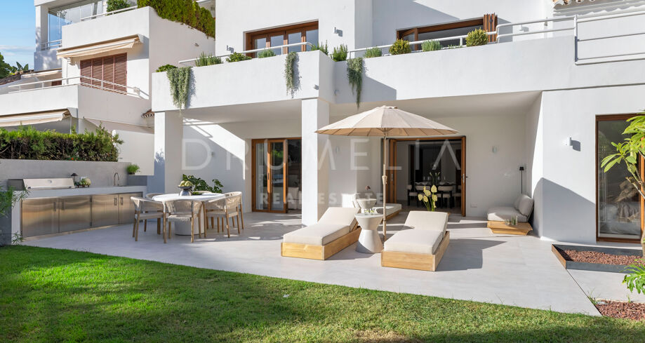 Minimalist Luxury Duplex with Natural Elegance in Alcores del Golf