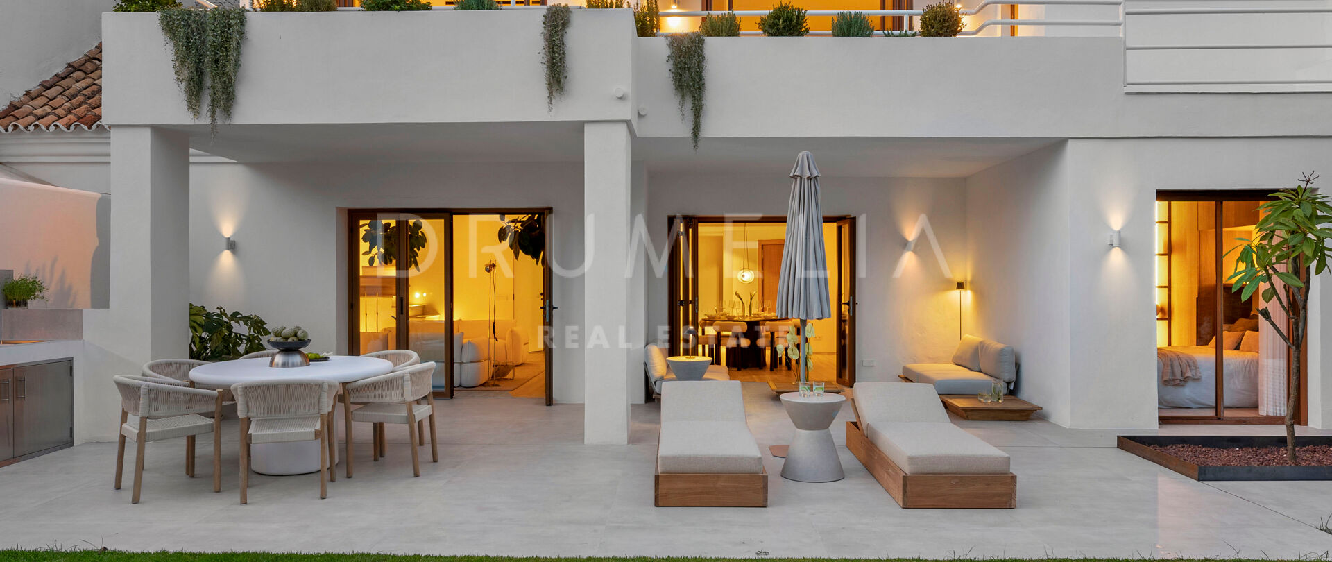 Minimalistische Luxe Duplex met Natuurlijke Eleganties in Alcores del Golf