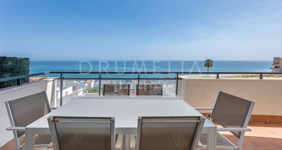 Spectacular Penthouse with Sea Views in Cosmo Beach, Estepona, just meters from the Beach