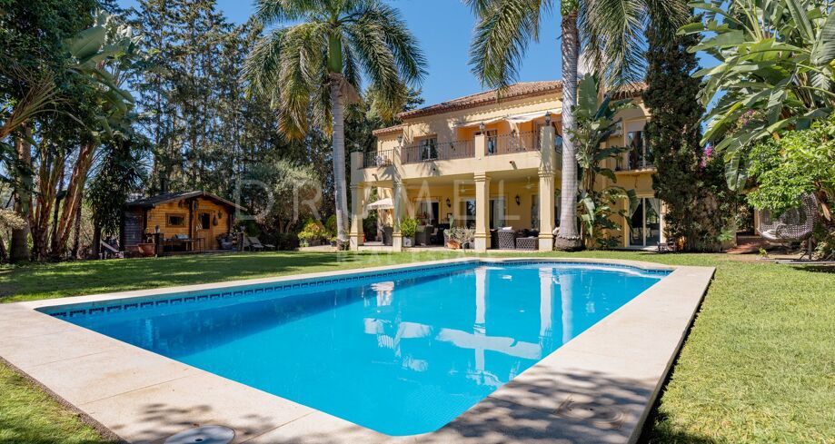 Villa à Las Brisas, Nueva Andalucía, dans un cadre ultra-privé