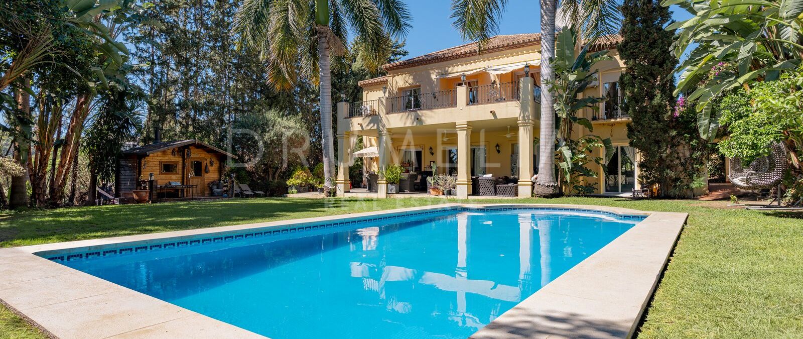 Villa à Las Brisas, Nueva Andalucía, dans un cadre ultra-privé