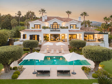 Villa Oliva - Impressive Modern Grand Villa with Sea Views in La Cerquilla