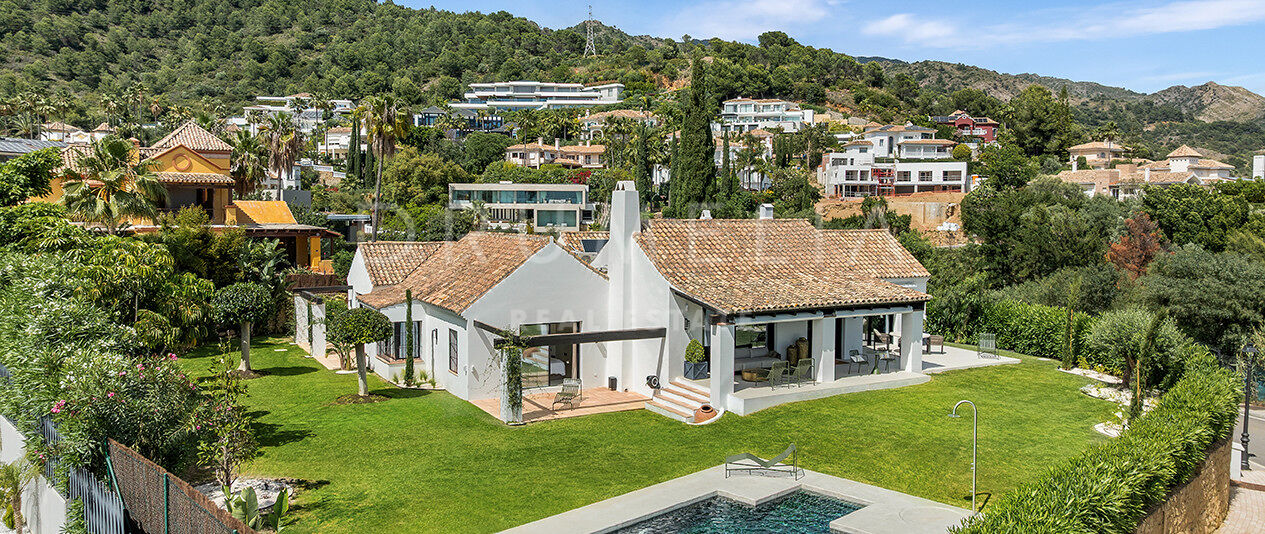 Villa récemment rénovée à Cascada de Camoján, Marbella