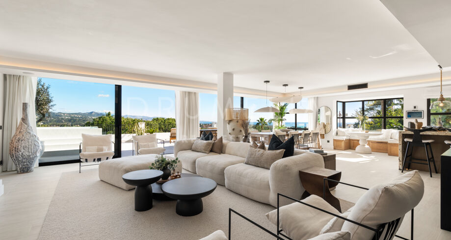 Modern Mediterranean Living Villa for Holiday Rental, Nueva Andalucía