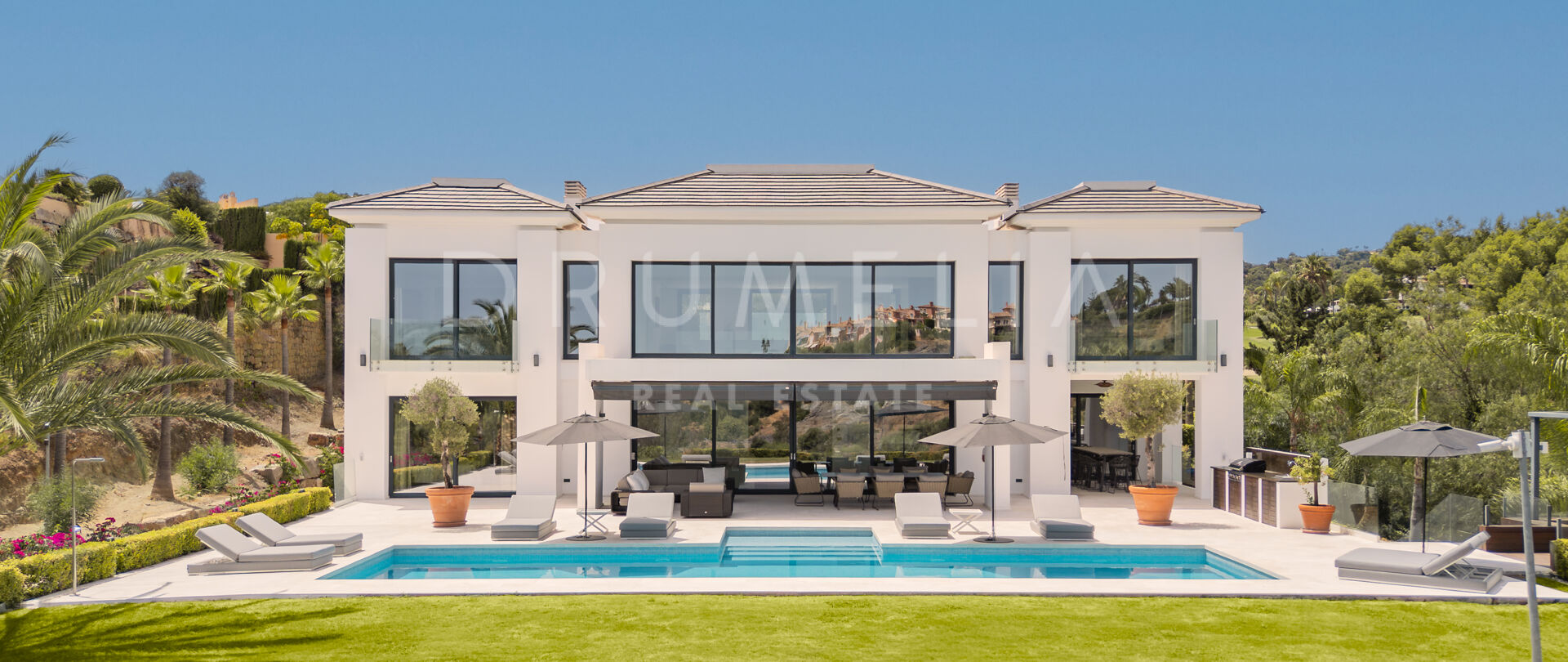 Villa Coppelia - Contemporary Villa with Panoramic Sea Views for Sale in Los Almendros, Benahavís