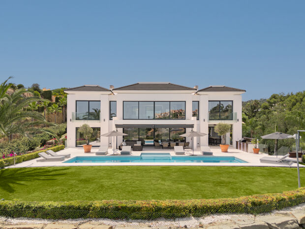 Villa Coppelia - Villa contemporánea con vistas panorámicas al mar en venta en Los Almendros, Benahavís