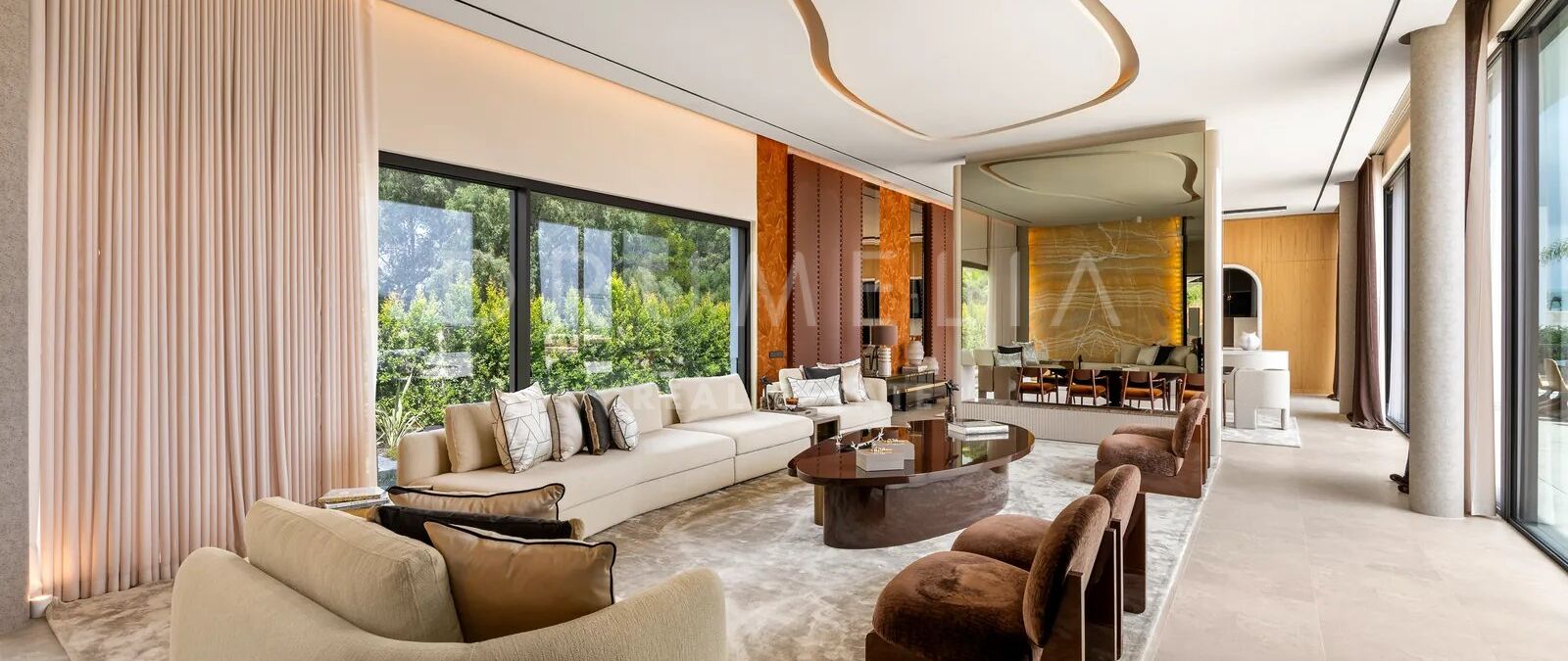 Villa for salg i La Reserva, Sotogrande