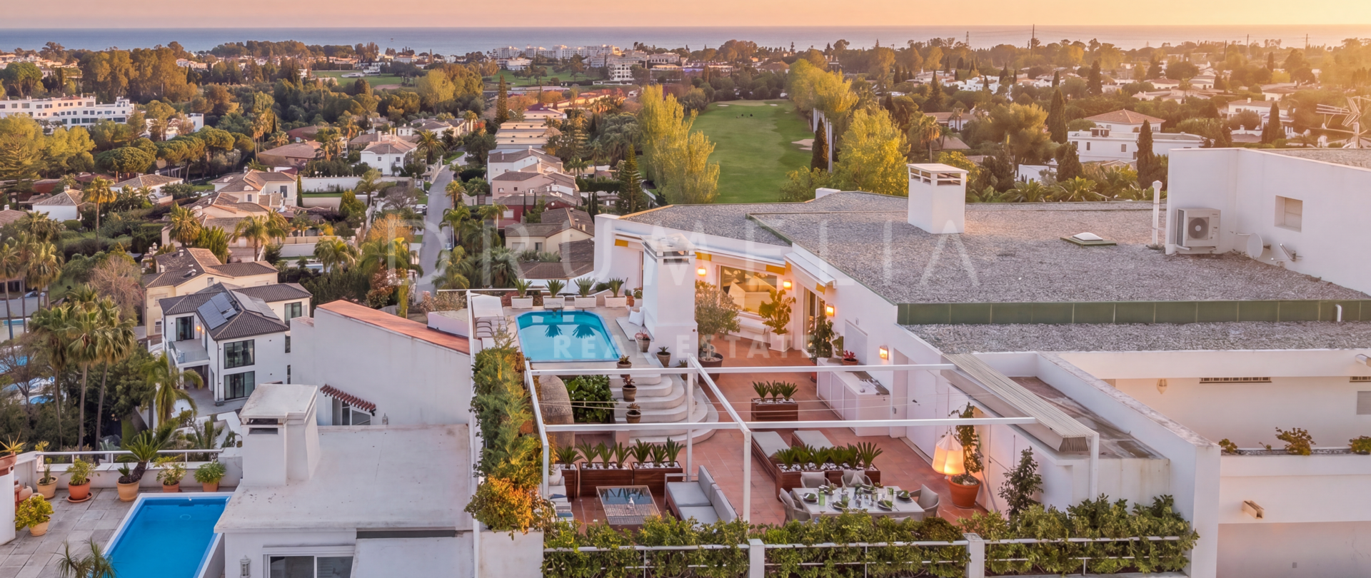 Stunning newly renovated penthouse with 360º views of the sea, golf and La Concha mountain in Guadalmina Alta – Long-Term Rental