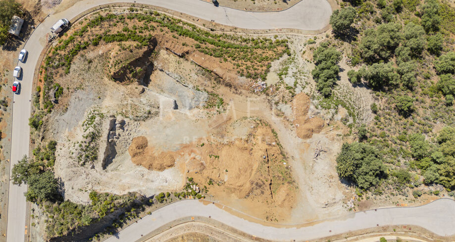 Terrain résidentiel avec permis complet à La Zagaleta
