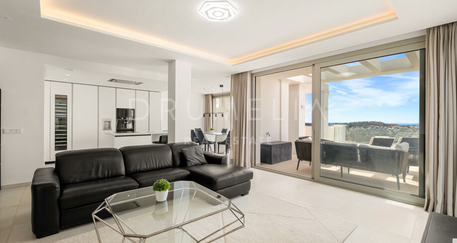 Leilighet med 3 soverom med panoramautsikt over havet og fjellutsikt i 9 Lions Residences, Nueva Andalucía