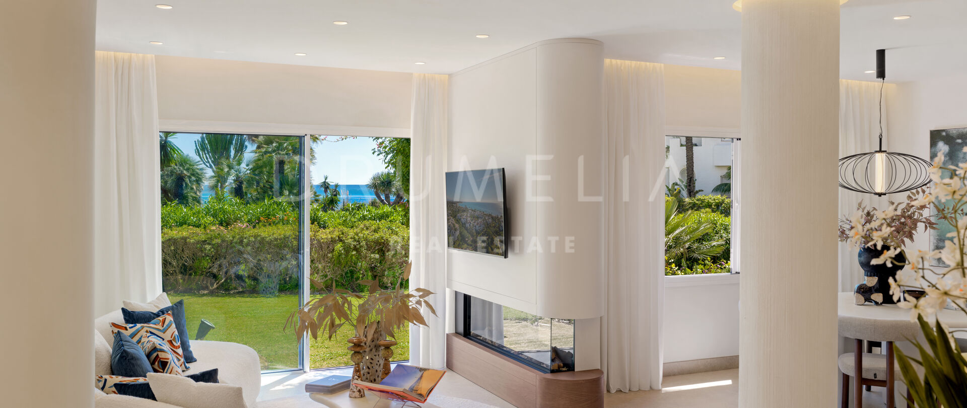 Appartement met drie slaapkamers aan het strand met terras en zeezicht in Costalita, New Golden Mile Estepona