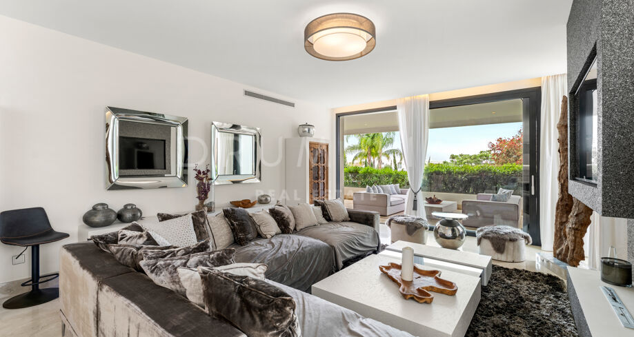 Luxury 5 bedroom duplex apartment for Mid & Long Term Rent in Sierra Blanca, Golden Mile