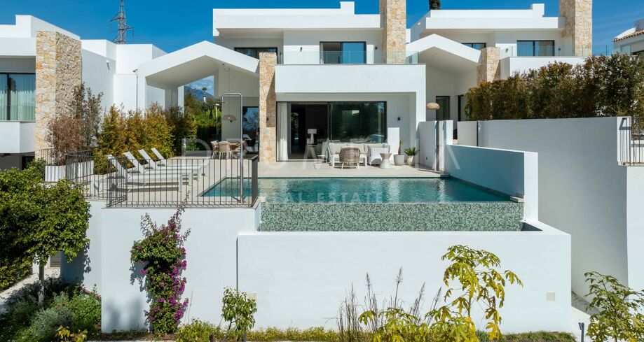 Five-bedroom contemporary villa with private pool, large terraces, and basement in San Pedro de Alcántara