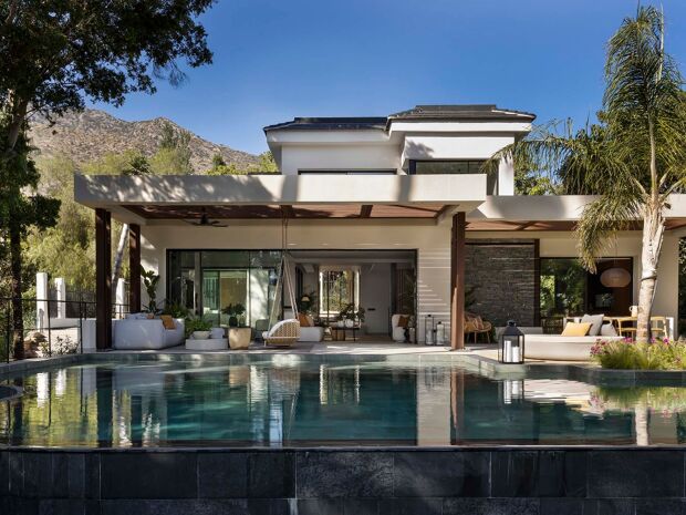 Freistehende Villa, renoviert mit orientalischem Design in Marbella Hill Club