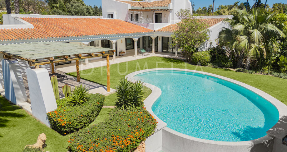 Villa Jori - Résidence de style andalou à proximité de la plage à Guadalmina Baja