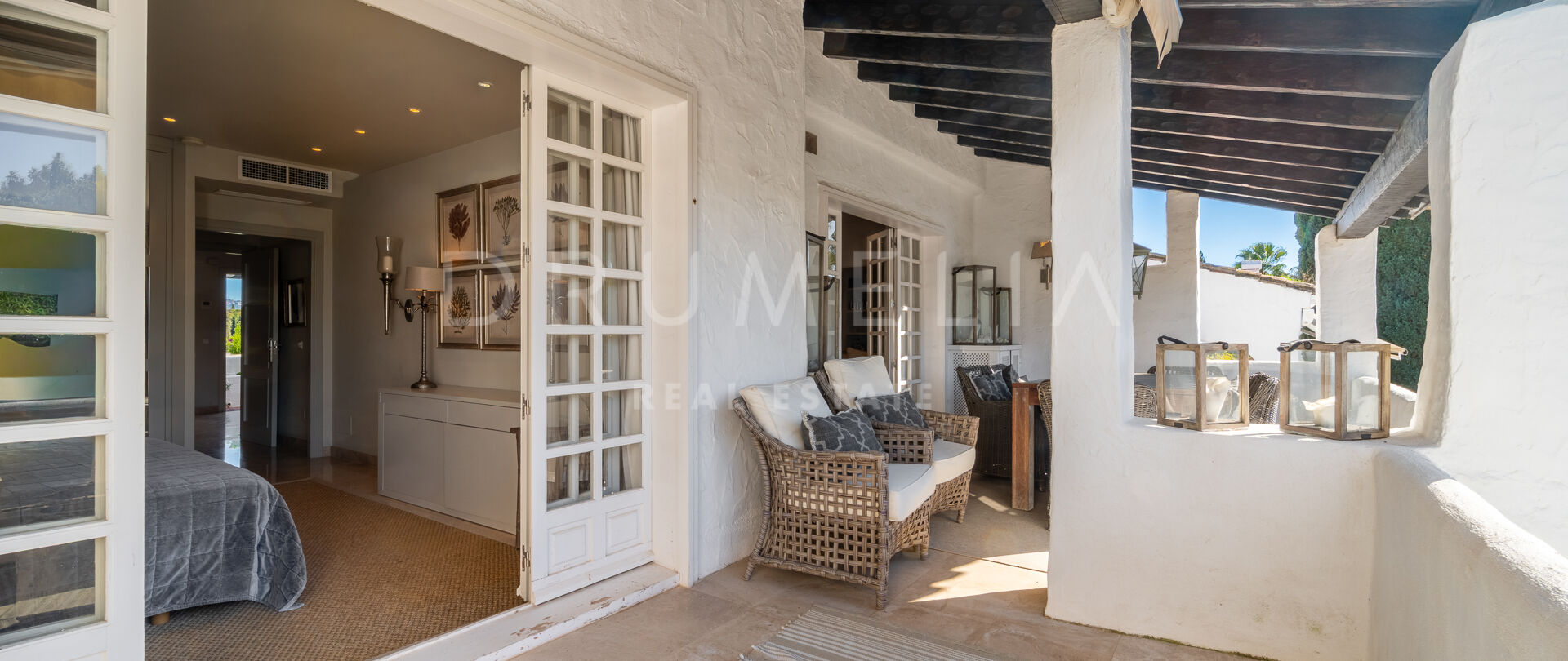 Penthouse with terrace in Puente Romano II, Golden Mile